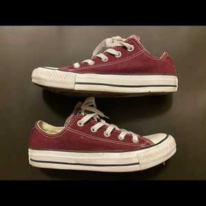 Converse Low tops